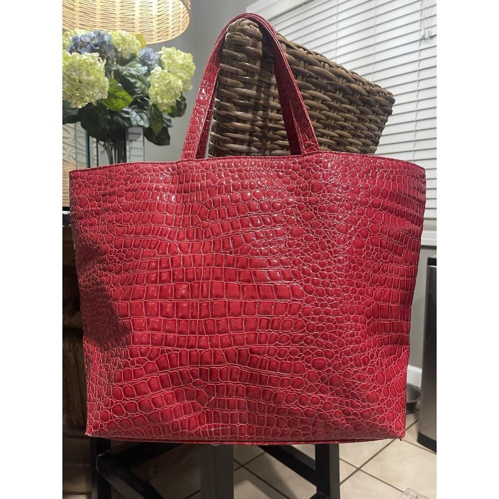 Bath & Body Works Red Large Faux Crocodile Leather Travel Weekender Bag Vintage - Picture 3 of 5